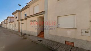 Chalet  Calle pozo nuevo. Venta de casa en bermillo de sayago