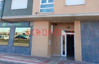 Autoparkplatz  Calle azorin. Venta de 6 plazas de garaje en trobajo del camino, leon