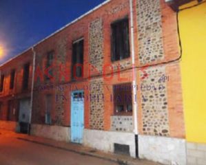 Casa a Calle Real 32
