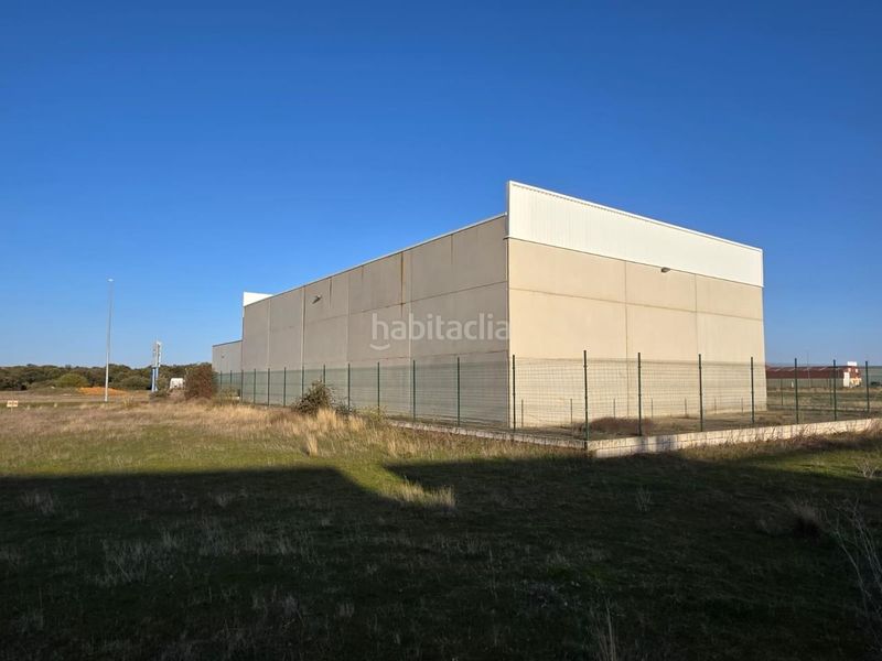 Foto 4801d0b6-eca5-4731-8a39-dc21cd82f1c2. Local comercial amb calefacció a Valderrey