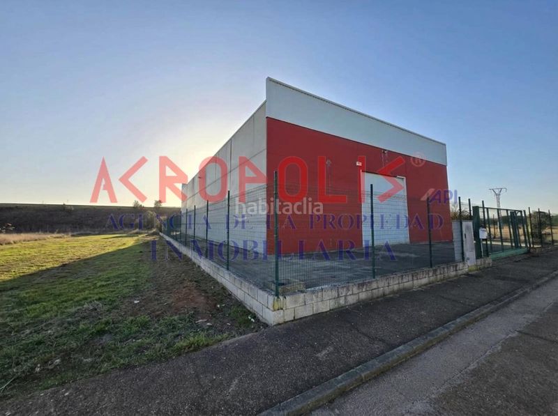 Foto 95764c91-1d37-4d7b-b0e3-ee80b2a37e41. Local comercial a Valderrey