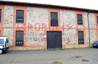 Geschäftsraum  Calle iglesia 3 santa maria de la vega. Venta de posada en santa maria de la vega