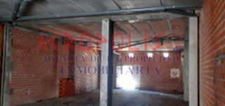 Local Comercial  Calle corpus christi 12. Venta de local en san andres del rabanedo