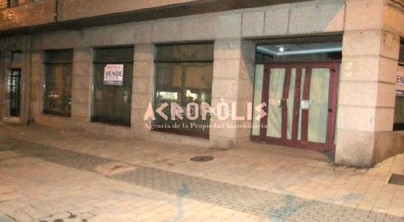 Foto 6a507776-0a4a-49bb-8739-ab8b1f9e3b30. Local comercial local en avenida de ponferrada 47 en Astorga