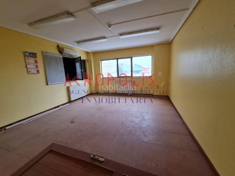 Foto b52abc73-80cb-4683-8e09-3e81ad8d7b88. Lloguer edifici a Benavente