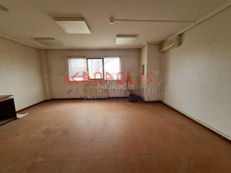 Foto e13027e6-792a-4958-8407-80b3d89efa7c. Lloguer edifici a Benavente