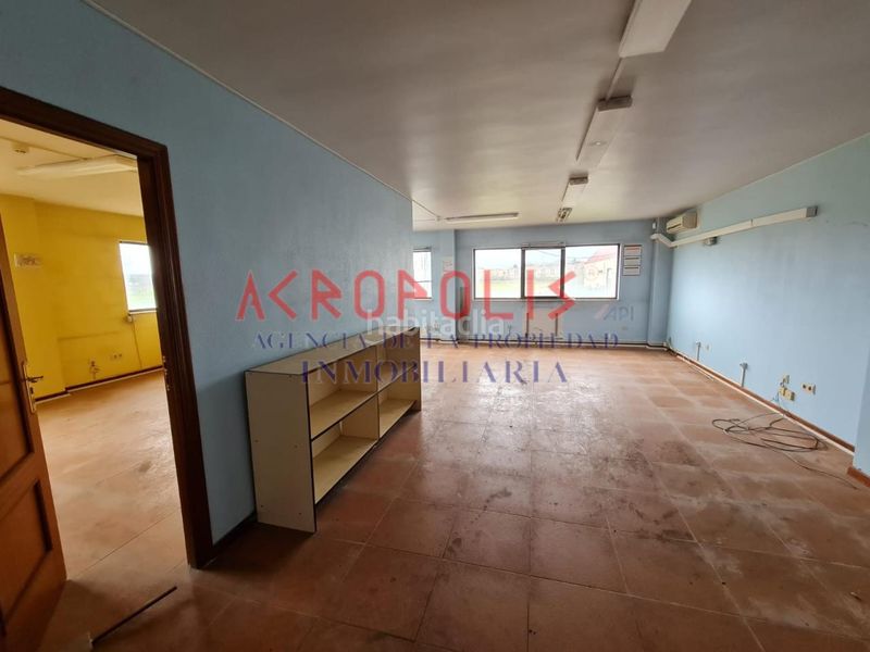 Foto ef1eb6df-1dd2-4c7e-8907-2e8914bc1221. Lloguer edifici a Benavente