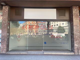 Miete Büro in Avenida del ferrocarril 2a 2. Alquiler de local comercial en bilbao