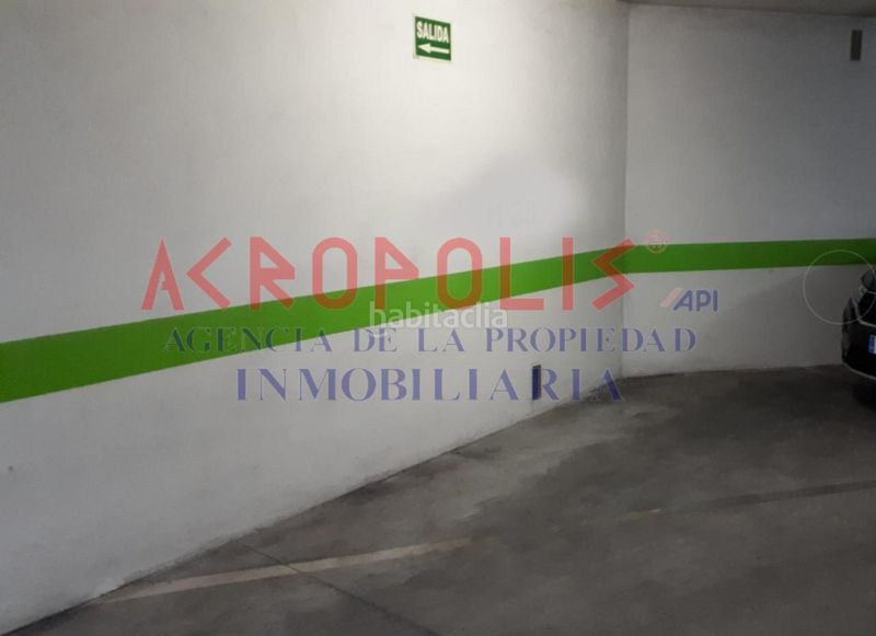 Foto 6167209f-9cb4-4152-bd44-d6585c4cec7d. Aparcament cotxe a Azuaga