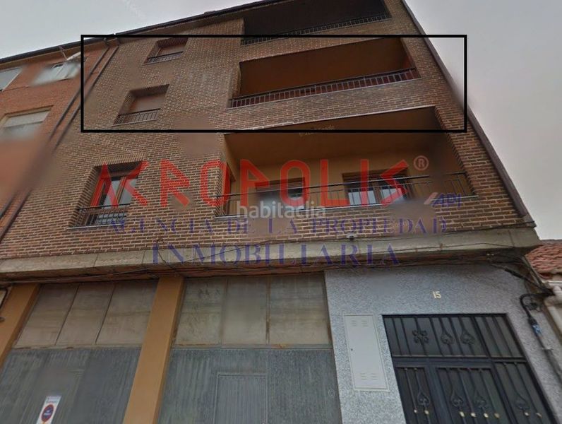 Foto f6b8af72-7c4e-420b-ad89-0e5979832b94. Pis a Benavente