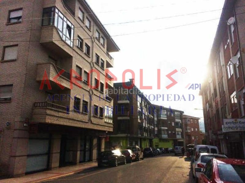 Foto 294f851c-c2d5-4243-9739-bb2cd5772a44. Local comercial a Robla (La)
