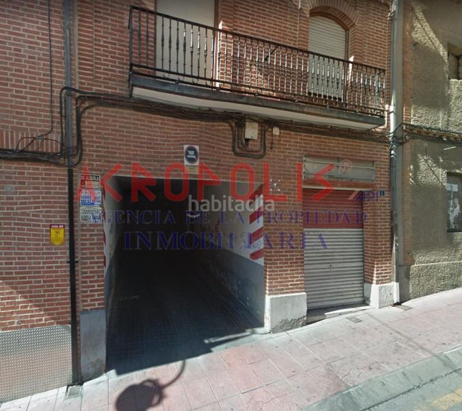 Foto 86c28b93-e16a-4d2b-ad7c-8251e22d293e. Aparcament cotxe a Benavente