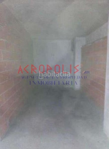 Foto 09c4deef-ad46-461a-91b8-8df70c363b36. Aparcament cotxe a Benavente