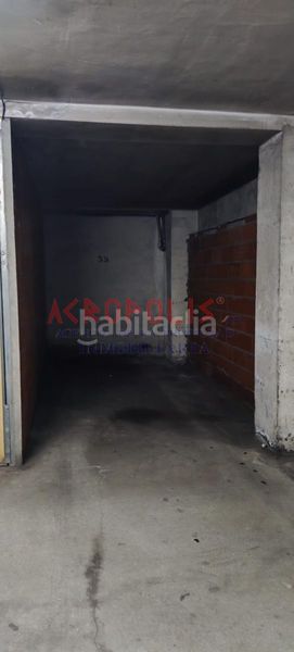 Foto 10715584-0257-44f7-9f12-ba98aea62ec6. Aparcament cotxe a Benavente