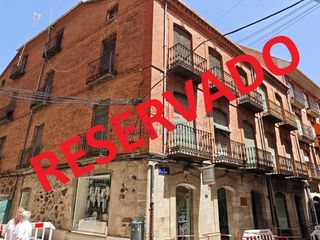 Etagenwohnung in Benavente. Venta de piso a reformar