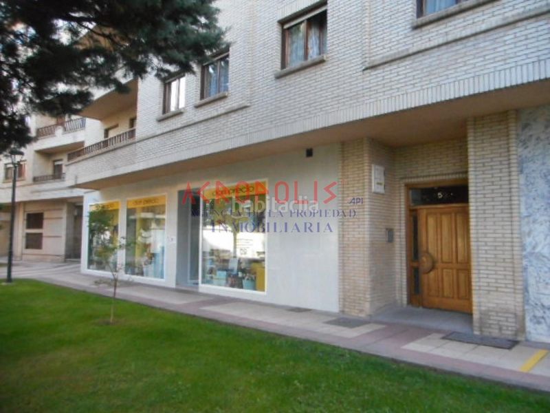 Foto 116c9562-3dbd-4a44-8306-2671b275a0ea. Lloguer local comercial a Robla (La)