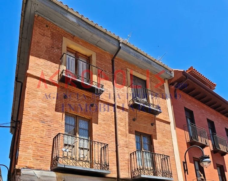 Foto 2297511a-6561-4446-ba98-baf241b41131. Edificio venta de edificio en Benavente
