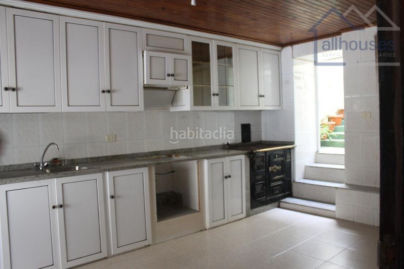 Foto 83c5e06d-9a27-4f97-9f83-23e3fd8e9d3e. Casa en Guarda (A)