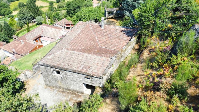Foto 361a2c4d-8f75-4a2a-845f-8b2a98e92d92. Casale in Covelo (O)