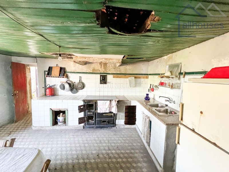 Foto f3967297-9686-4312-908b-bb025b8dbe59. Casale in Covelo (O)