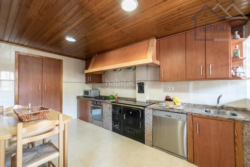 Foto cec312e9-66c4-4911-8e8b-f00c50eb919f. Bauernhof mit heizung in Carballeda de Avia