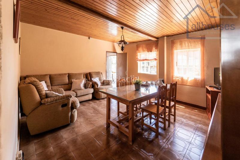 Foto 6bae2a86-90a2-42fb-baa3-27d268907df5. Casale con riscaldamento in Carballeda de Avia