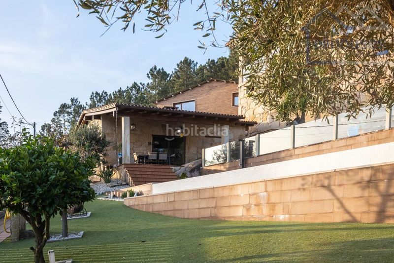 Foto 0d7068bd-b5b6-47e1-9022-e41f4af1fb5a. Xalet amb calefacció aparcament piscina a Tui