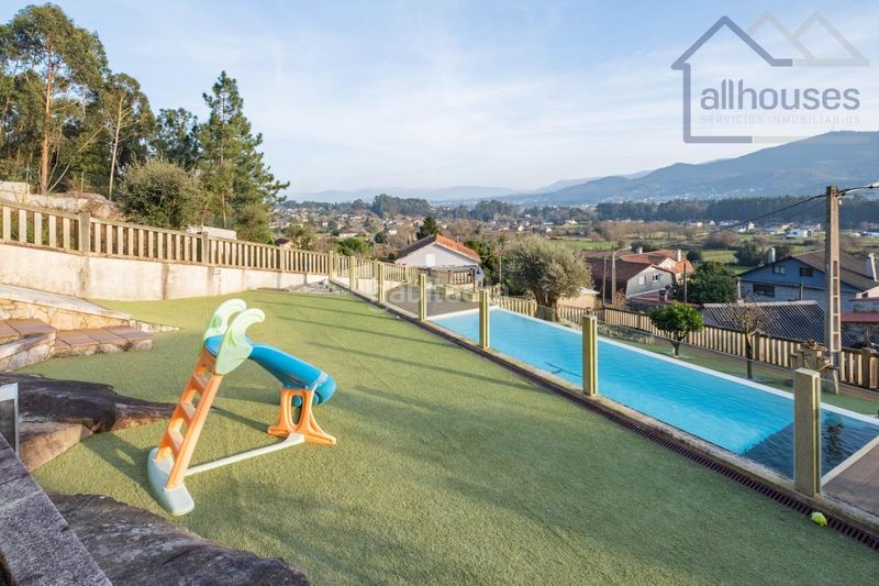 Foto 61b7d31d-0130-46b7-8672-7b5a30eec5f9. Xalet amb calefacció aparcament piscina a Tui