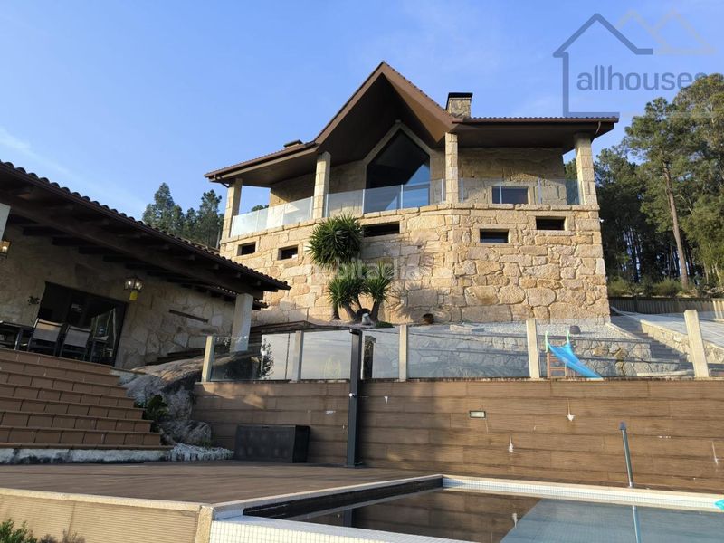 Foto 7337dbe5-dd88-4c7b-ba1d-2e807ff61c89. Xalet amb calefacció aparcament piscina a Tui