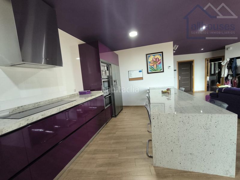 Foto 79611ecc-0c28-416a-bb9b-6aa4bc37d6d2. Xalet amb calefacció aparcament piscina a Tui