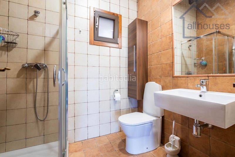 Foto d1d2a598-cae7-4665-ba9c-a805f7faa353. Xalet amb calefacció aparcament piscina a Tui