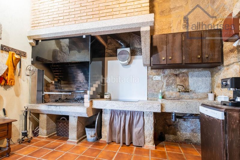 Foto e69d4a2d-b4a4-424f-9aac-328fe32371db. Xalet amb calefacció aparcament piscina a Tui