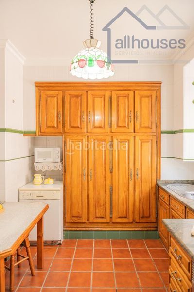 Foto e2841df4-f73f-4f67-ba2c-d7ad1f71094c. Casale con riscaldamento parcheggio in Guarda (A)