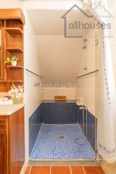 Foto e3726a63-7255-4a83-bf4e-187f03de192a. Casale con riscaldamento parcheggio in Guarda (A)
