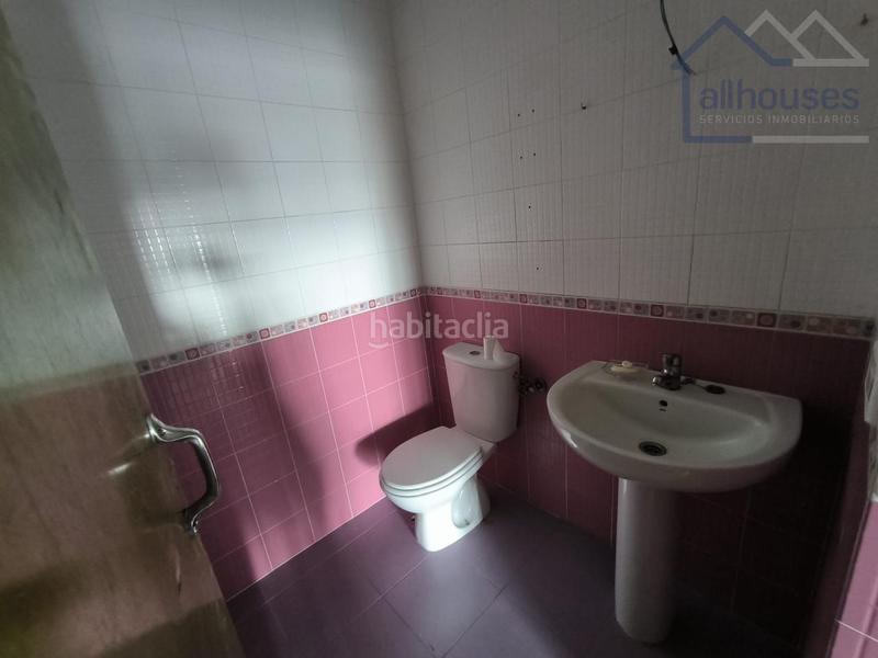 Foto 46564257-d1d5-4931-8455-e71da6679ed4. Lloguer local comercial a Priegue Nigrán