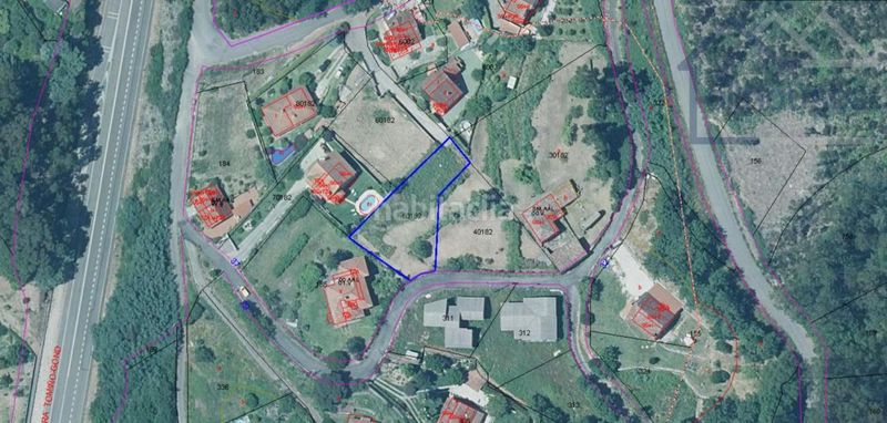 Foto b442ab5e-7309-4b2d-b794-25d6f1dffa6c. Terreny residencial a Tomiño