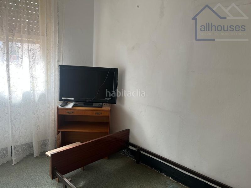 Foto 50b3bb0d-d9a9-4259-ba1d-7d7816a72664. Casa en Cabral - Candeán Vigo