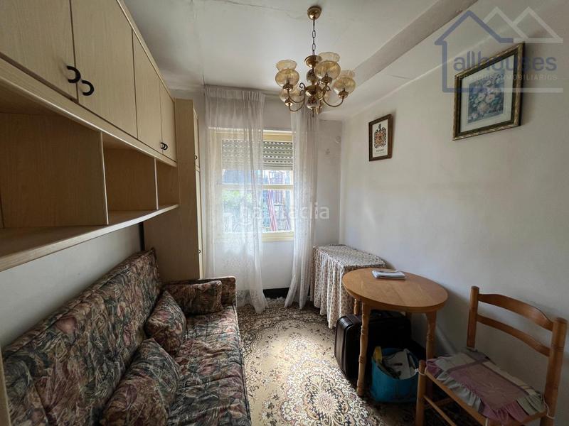 Foto 9af527d4-4f70-4fb7-ae24-74ca6875a6ce. Casa con riscaldamento in Cabral - Candeán Vigo