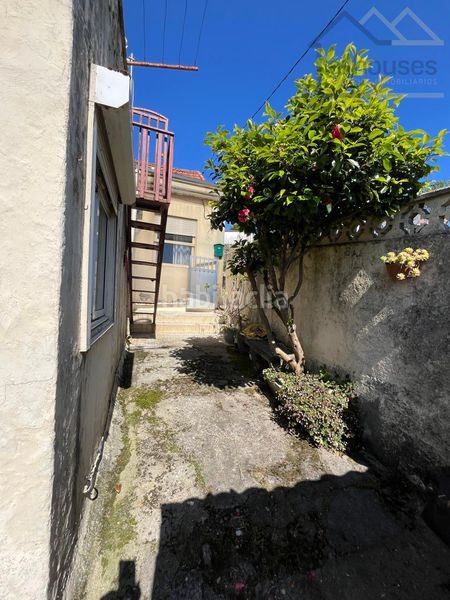 Foto e8f43913-5f0f-42c1-9985-aa848a541a39. Casa en Cabral - Candeán Vigo