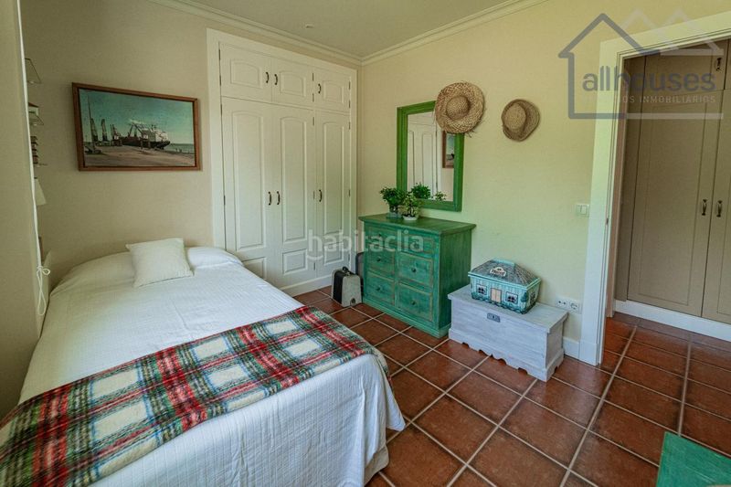 Foto 40b9d153-b23a-44b1-89fc-8f0ec0157c22. Xalet amb calefacció aparcament piscina a Oia