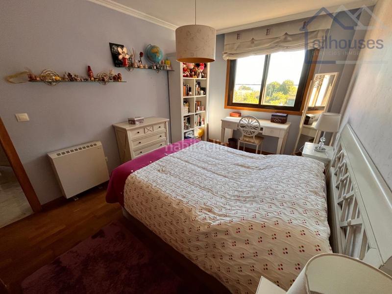 Foto ba51b8a6-cc0a-49a6-a924-b44c15fe2d9d. Casa aparellada amb calefacció aparcament a Darbo Cangas