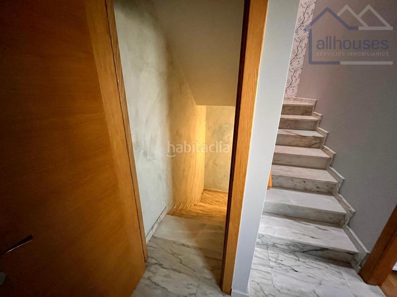 Foto 6cd6ae9e-fc65-40b6-a390-853938b517d2. Casa bifamiliare con riscaldamento parcheggio in Darbo Cangas