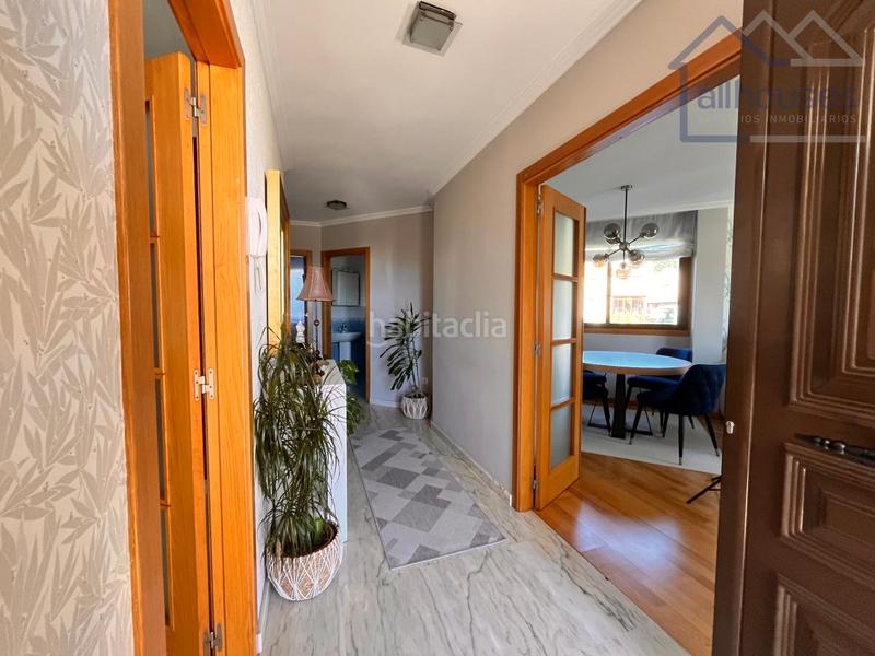 Foto 4f246b67-4095-4705-92a3-85791d6e1ad6. Casa pareada en Darbo Cangas