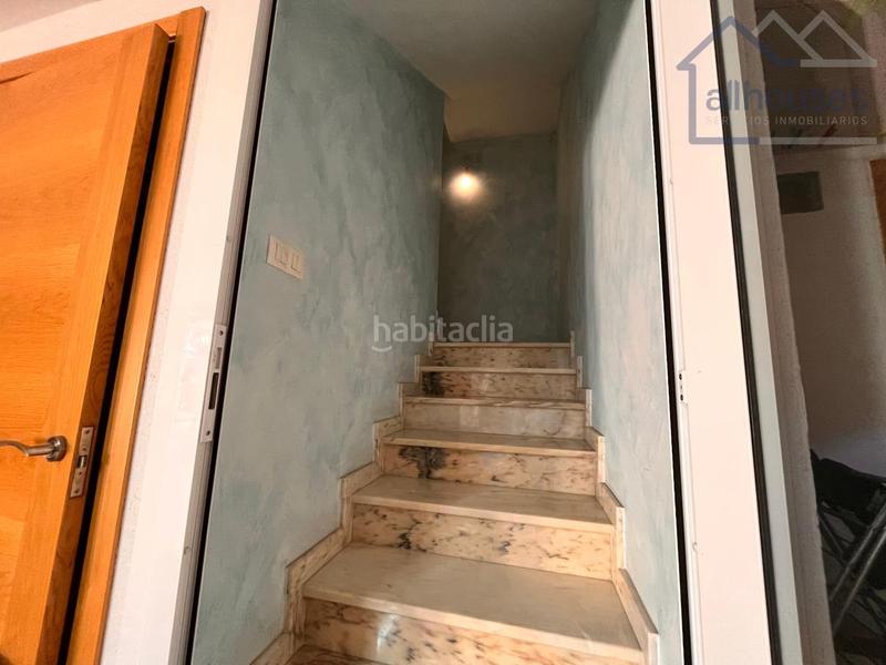 Foto 6429b3d8-5af3-4f31-9bf8-357bdd195feb. Casa pareada en Darbo Cangas