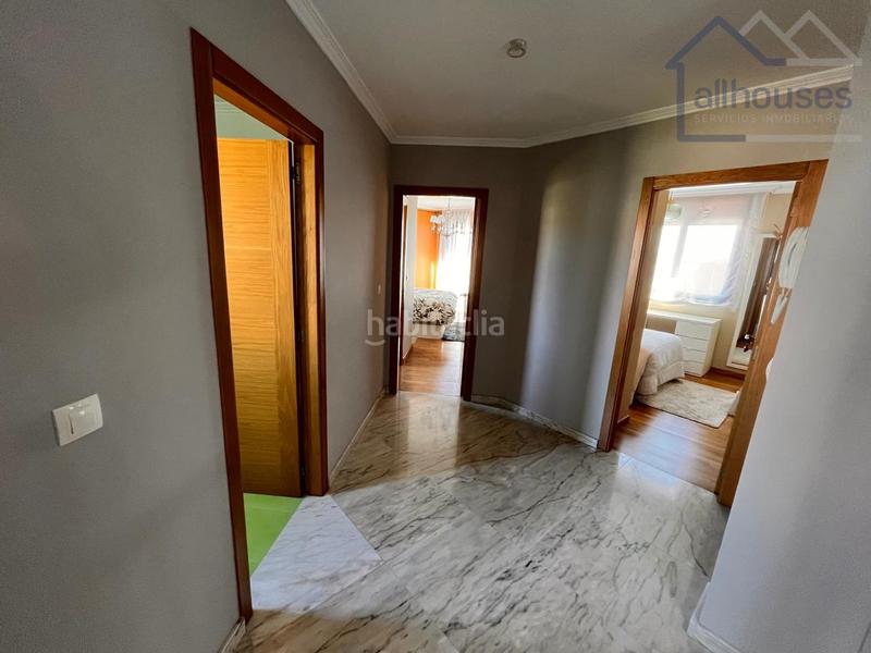 Foto 9dba35be-4dab-42b7-aa8b-05ec0c89ca94. Casa pareada en Darbo Cangas