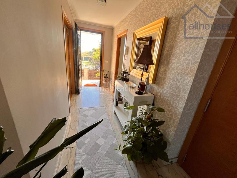 Foto be06985f-5d87-46c0-972c-fb18fbab2ea2. Maison jumelée avec chauffage parking dans Darbo Cangas