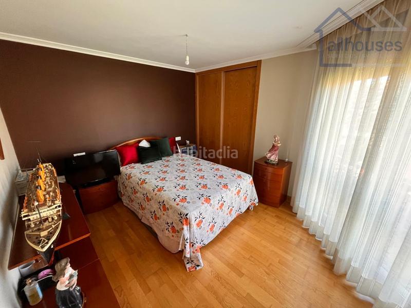 Foto ffeb7d5e-7422-416f-a85b-79bfc2fc3b8a. Maison jumelée avec chauffage parking dans Darbo Cangas