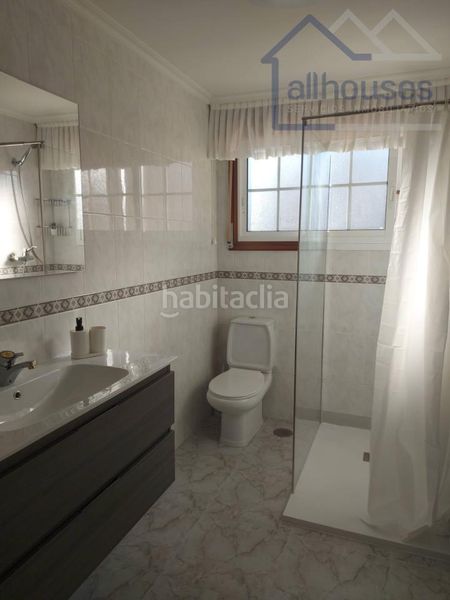 Foto 2b2e8b98-0667-4e9b-8cb9-9048a9df25b7. Lloguer casa amb calefacció aparcament a Teis Vigo