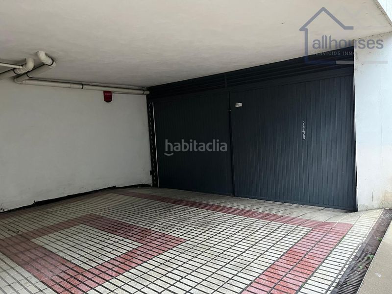 Foto e5ace431-db04-4e8b-9abc-f582383abb65. Posto auto in Moaña