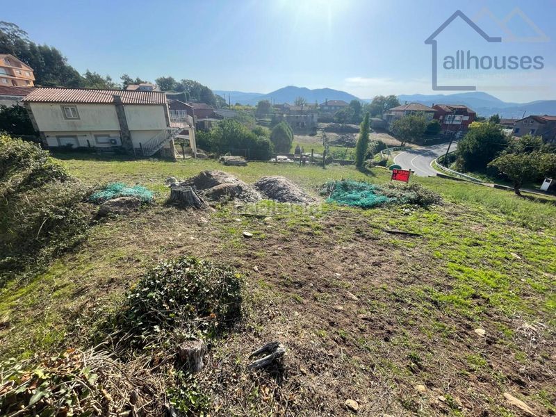 Foto d70fb26a-85e7-489f-a7b8-0bf0cc360be3. Terreny residencial a Rosal (O)
